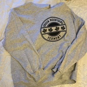 Green mountain Vermont sweatshirt